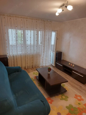 Închiriez apartament