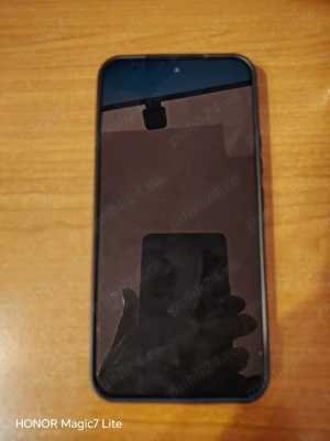 Vând telefon Honor 400