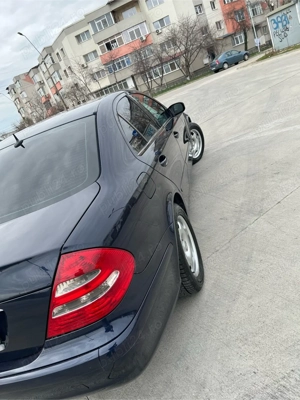 vand mercedesE220 - imagine 2