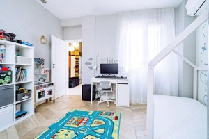 Penthouse de lux 530 mp ultracentral in Oradea - imagine 26