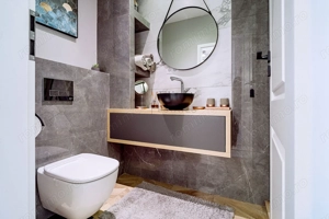 Penthouse de lux 530 mp ultracentral in Oradea - imagine 28