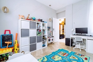 Penthouse de lux 530 mp ultracentral in Oradea - imagine 31