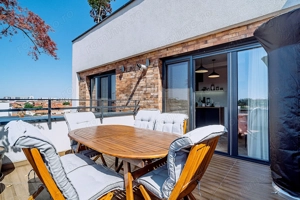Penthouse de lux 530 mp ultracentral in Oradea - imagine 8