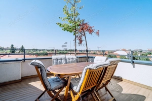 Penthouse de lux 530 mp ultracentral in Oradea - imagine 41