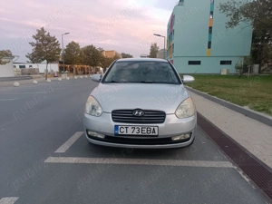 Hyundai accent - imagine 3