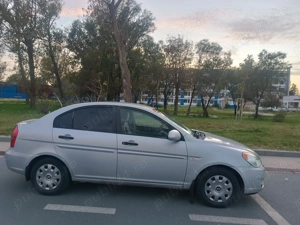 Hyundai accent - imagine 2