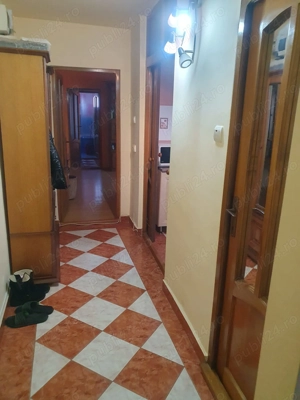 Se vinde apartament 3 camere. - imagine 2