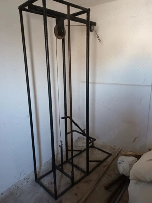 Vând aparate fitness executate manual.