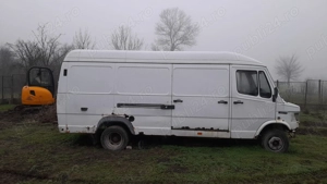 Dezmembrez Mercedes 410D 