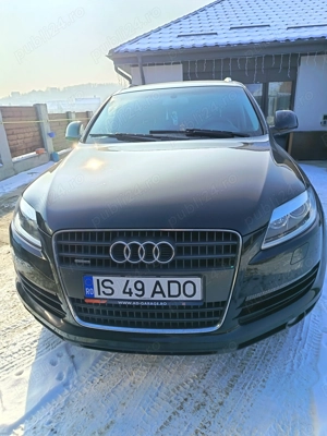 Vand Q7 în stare impecabila
