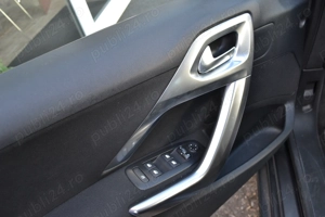 Peugeot 2008 PureTech 130 Stop&Start EAT6 Allure - imagine 7