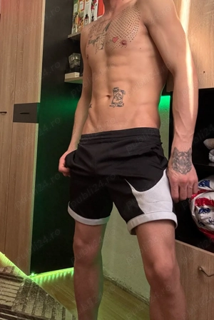 salut dinou in orasul tau versatil ,fac si web-show pentru cei interesati