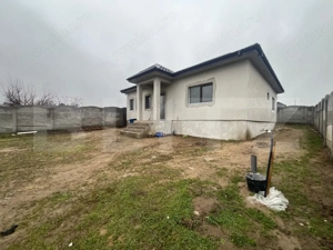 Casa plan parter 100 mpu, teren 450 mp, Malu Mare - imagine 2