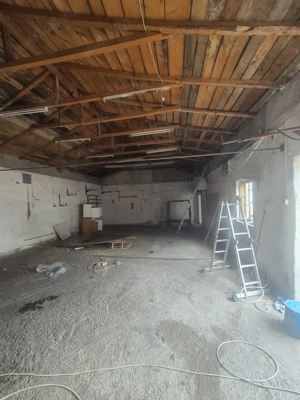 Închiriez hala in Voluntari 