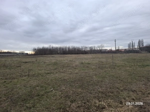 Inchiriez teren intravilan. 5000 mp.Langa Dunca Expeditii