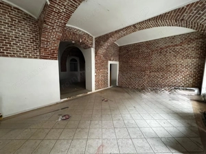 2 spatii in  Piata Unirii (84mp si 71mp) - imagine 3