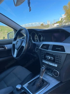 Mercedes Benz C200 - imagine 3