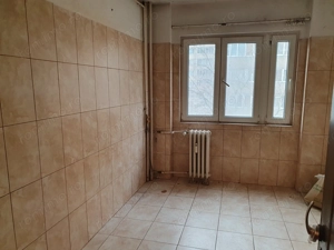 Vanzare - 3 camere - dec - 4 din 10-Dr Taberei-V Ialomitei-bl 78-liber-de renovat-105000 E 