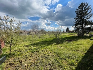 Teren intravilan de vanzare