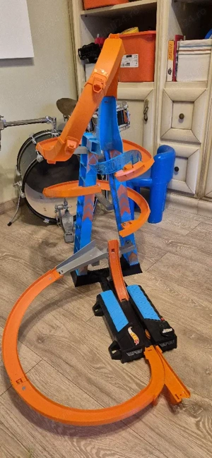 Turn Hot Wheels, set cu turn de cascadorii, multicolor, 71x50x83cm, pentru copii de la 5 ani