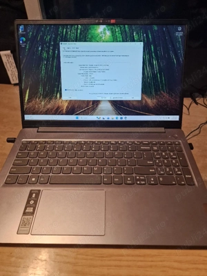 Laptop Lenovo Ideapad Slim 3