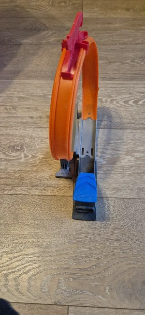 Set masinuta HOT WHEELS Action Classic Stunt Bucla FWM88, 4 ani+, gri-portocaliu