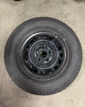 Vand 4 roti cu cauciucuri de iarna Yokohama