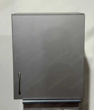 Dulap Suspendat cu usa; Corp solid de perete