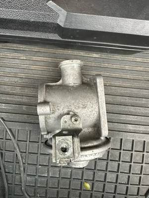 Vand EGR e60,e61. - imagine 2