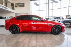 Jaguar Xe - imagine 5