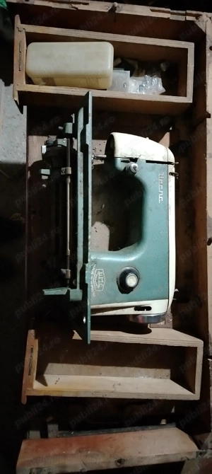 Vind mașina de cusut Ileana veche - imagine 2