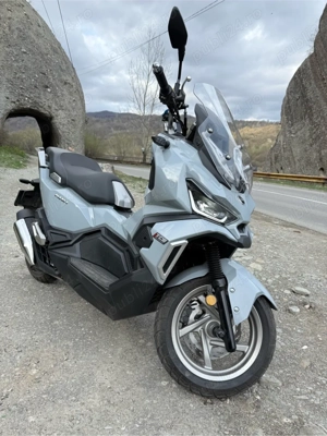 Vând scuter Sym adx125cc - imagine 3