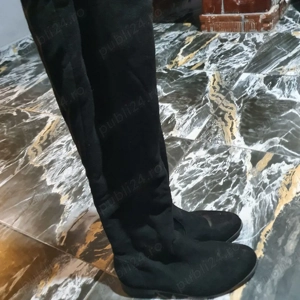 Cizme  inalte de piele intoarsa - imagine 2