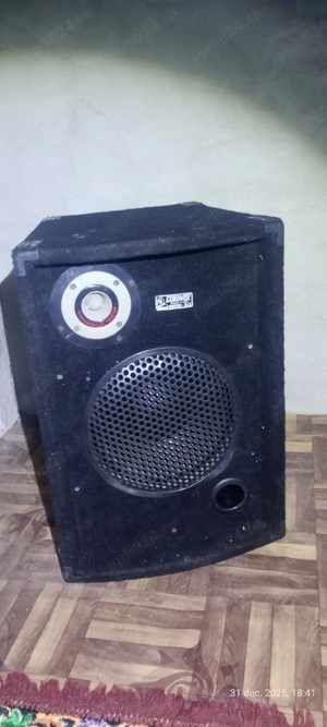 bocsă mare de 300w pe 8 