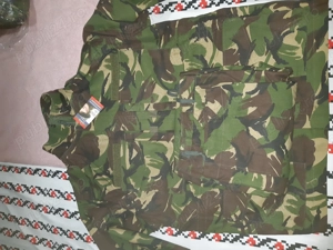 Tinuta militara camuflaj