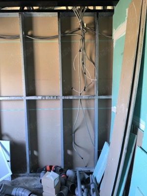 Casa de vanzare langa padure.   - imagine 8