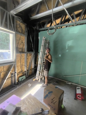 Casa de vanzare langa padure.   - imagine 9