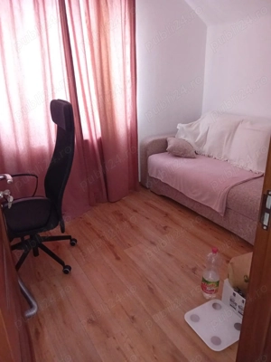 Vând apartament 2 camere, zona Confecții + loc parcare - imagine 4