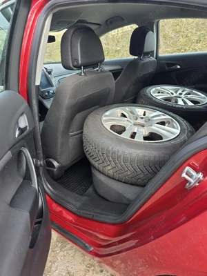 Opel Insignia 1.9 Diesel - imagine 8