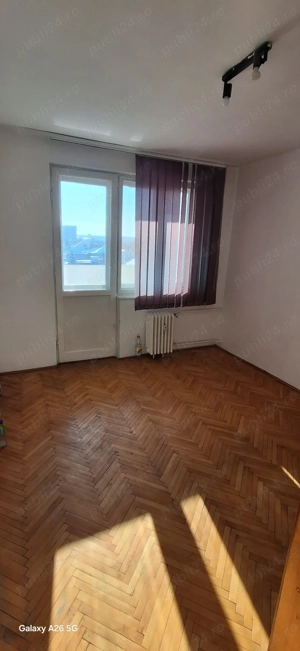 Vand apartament 2 camere - imagine 7