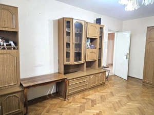 Apartament cu 3 camere, etaj intermediar - Piata Centrala - imagine 9