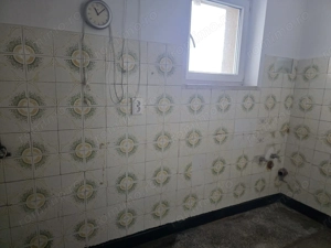 APARTAMENT BLOCUL DALLES, OCAZIE PENTRU ZONA DE INVESTITII SI REZIDENTIAL - imagine 2