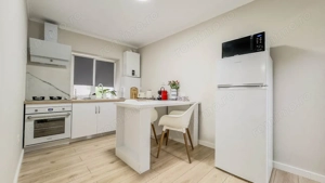 Casa cu 3 Apartamente - Zona Sagului(Shopping City) - 0% COMISION  - imagine 10