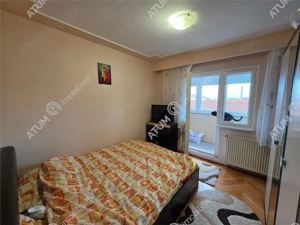 Apartament cu 3 camere decomandate 2 balcoane zona Terezian Sibiu - imagine 3