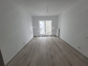 3 camere Titan decomandat, centrală, an 2022, 100 mp