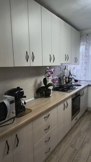 Apartament cu 3camere de vânzare 