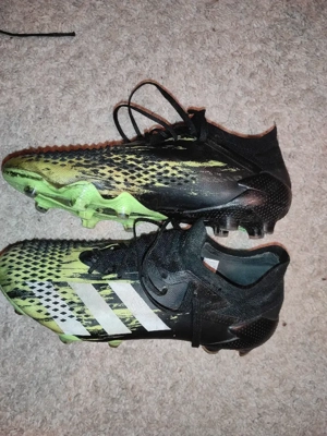 Ghete de fotbal adidas predator elite mutatornr.40 - imagine 3