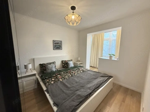 Apartament 4 camere, decomandat, etaj 3 - Zona Cetatii - imagine 2