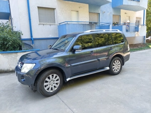 Mitsubishi Pajero 2007  motor 3.2 170cp autoutilitara cu 4 locuri  - imagine 3