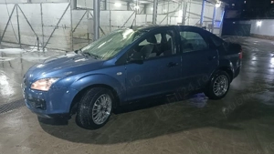 ford focus  1.6i pret 1450e